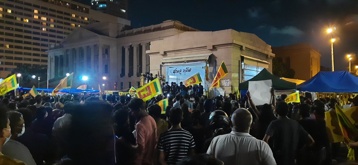 SriLanka: As the President, Prime Minister & Opposition mull options within and outside Parliament to address the political deadlock, protesters seem determined to continue resisting. Go home Gota, Go home 225, they chant - scenes from 'Occupy Galle Face', Colombo, April 21
